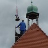 Aufhängen der neuen Glocke